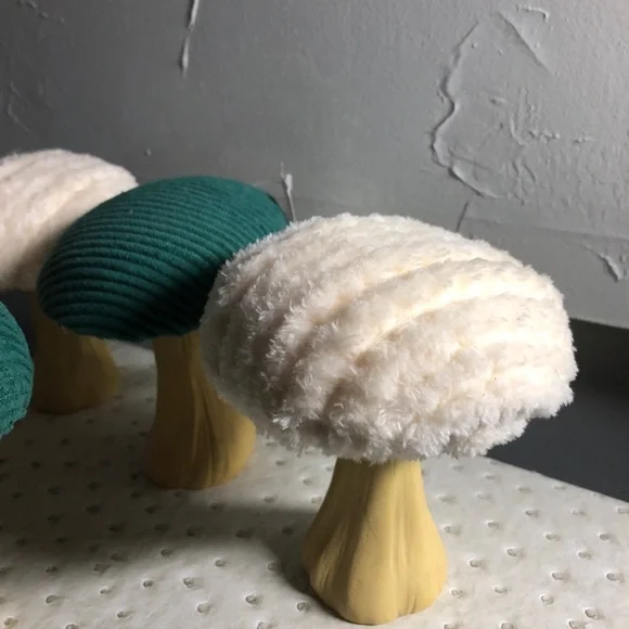 Set of 7 Plush Mushroom Decor / Pincushion - Picture 8 of 11